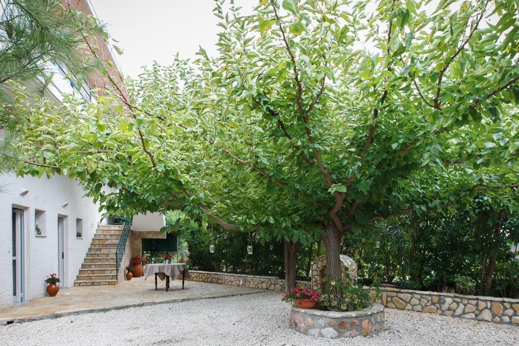 Δήμητρα Apartments Κάντια Εξωτερικό φωτογραφία